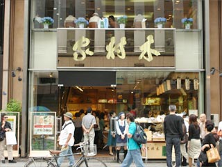 �����҂P�R